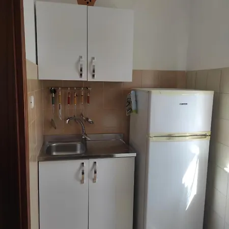 Home, Graziosa E Accogliente Con Spazio Esterno Privato, Servito Di Bus Per Le Spiagge Apartamento *