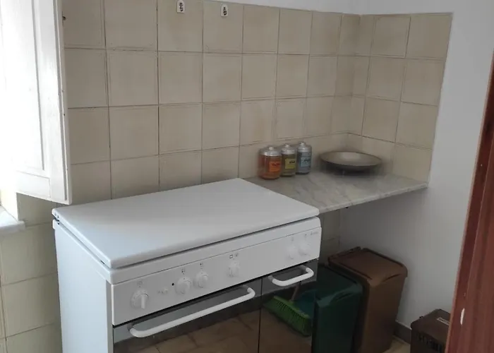 Home, Graziosa E Accogliente Con Spazio Esterno Privato, Servito Di Bus Per Le Spiagge *