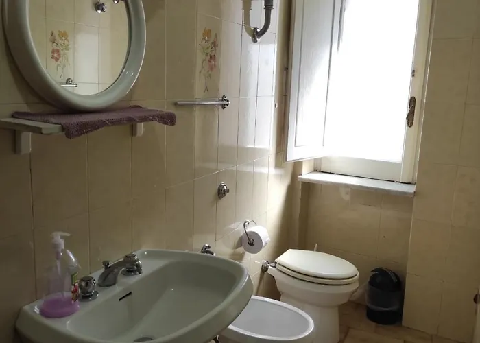 Home, Graziosa E Accogliente Con Spazio Esterno Privato, Servito Di Bus Per Le Spiagge Maratea